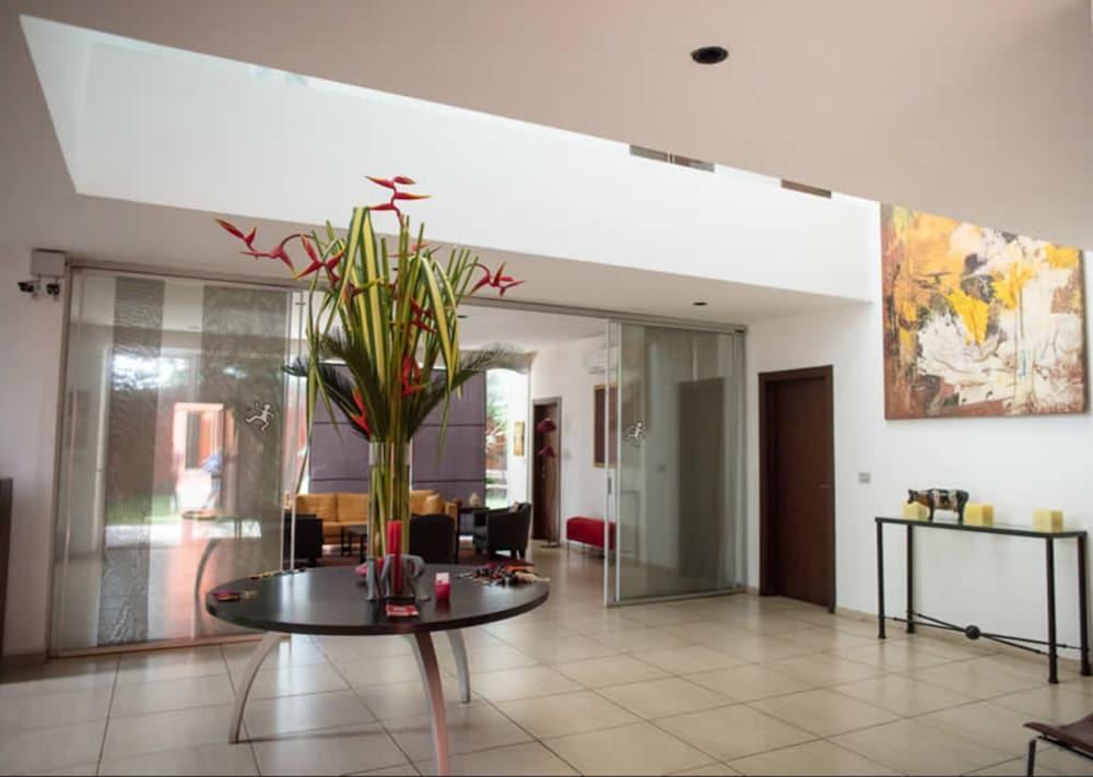 Hotel Maison Rouge Cotonou Exteriér fotografie