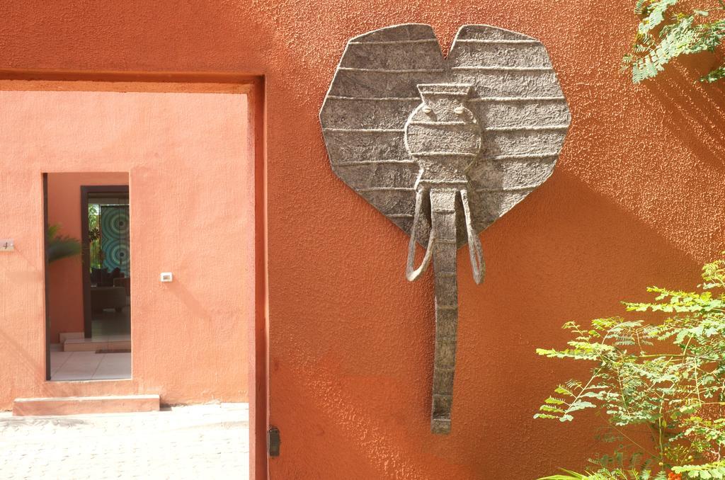 Hotel Maison Rouge Cotonou Exteriér fotografie