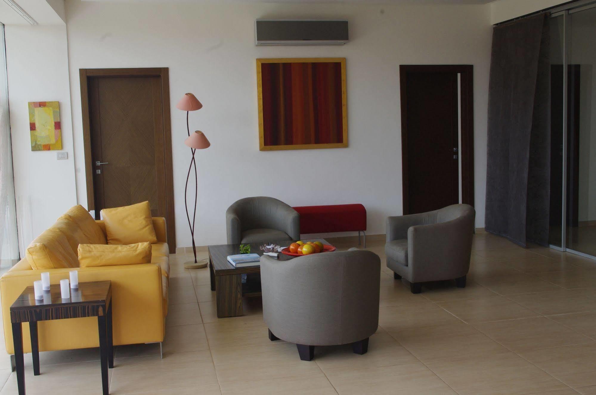 Hotel Maison Rouge Cotonou Exteriér fotografie