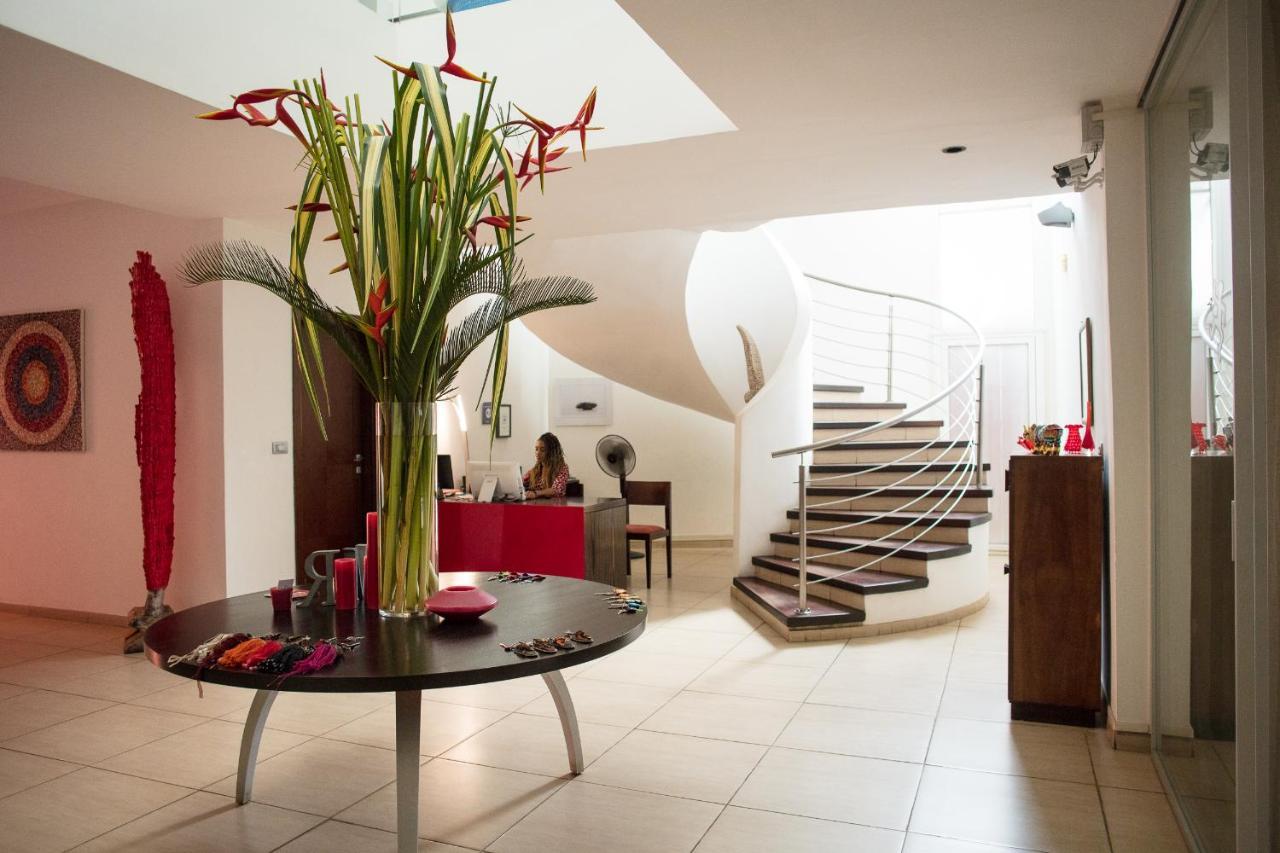 Hotel Maison Rouge Cotonou Exteriér fotografie